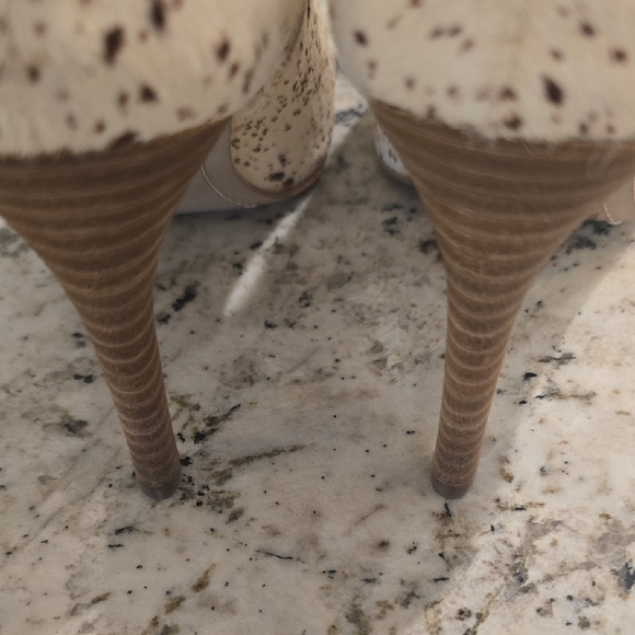 Lucky Brand Speckled Calf Hair Ankle Booties - Picture 5 of 6